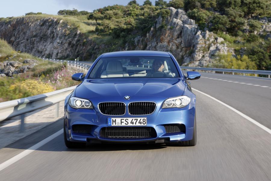  BMW M5 2011 года  (фото 281 из 344)